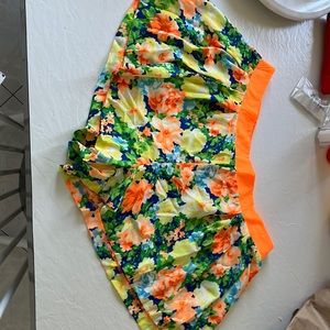 Junior sized wide styled floral shorts